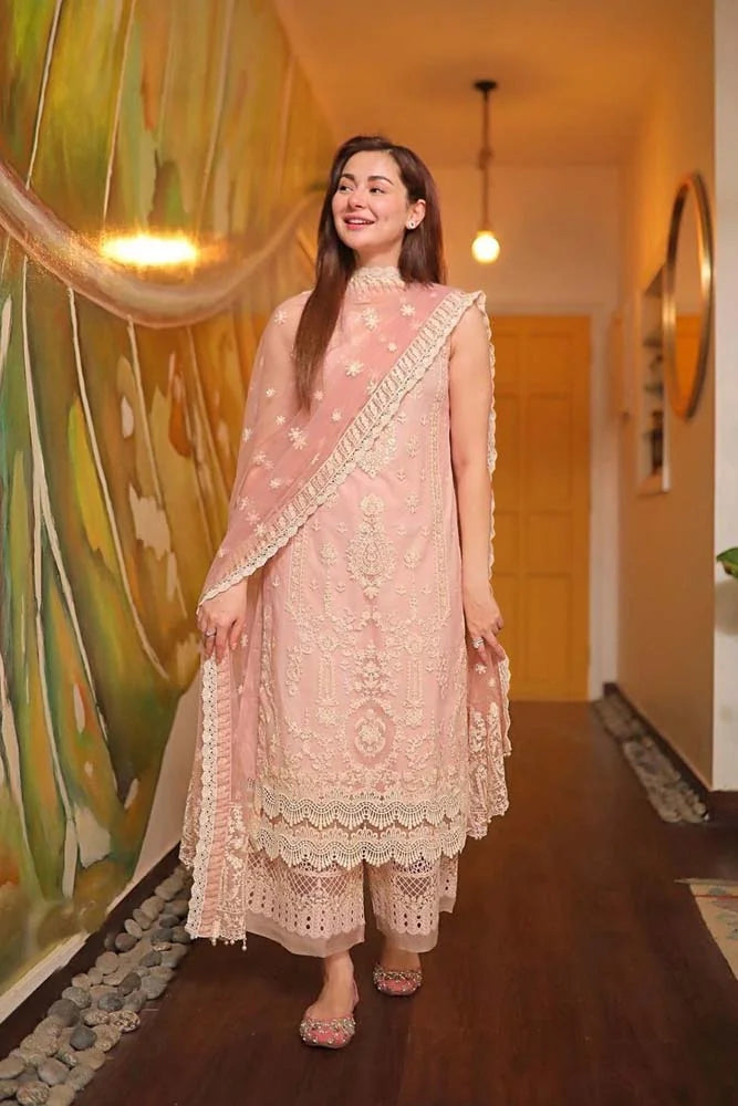 BEAUTY WITH PINK