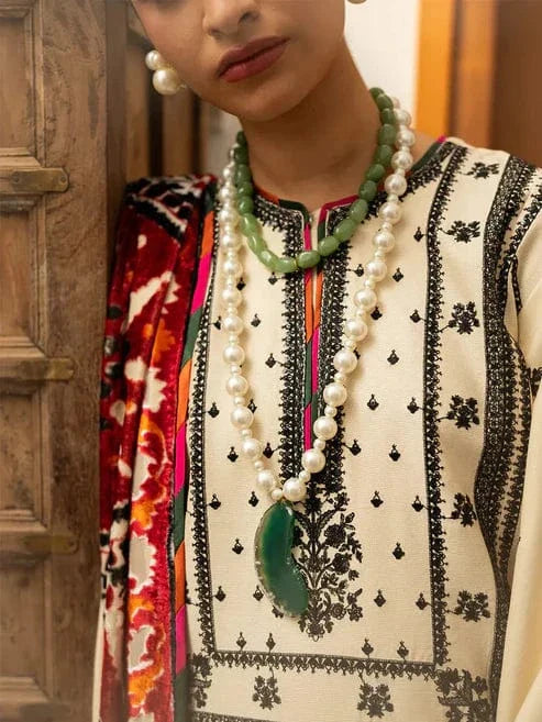Sapphire SP-35 Embroidered Lawn 3pc