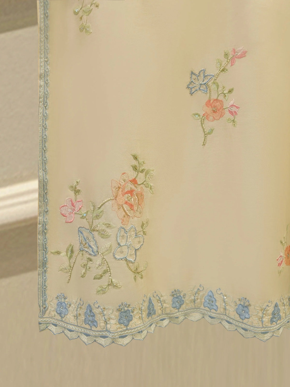 ✨ FOUR PIECE PURE ORGANZA EMBROIDERED SUIT – WITH DUPATTA & RAW SILK PANTS ✨