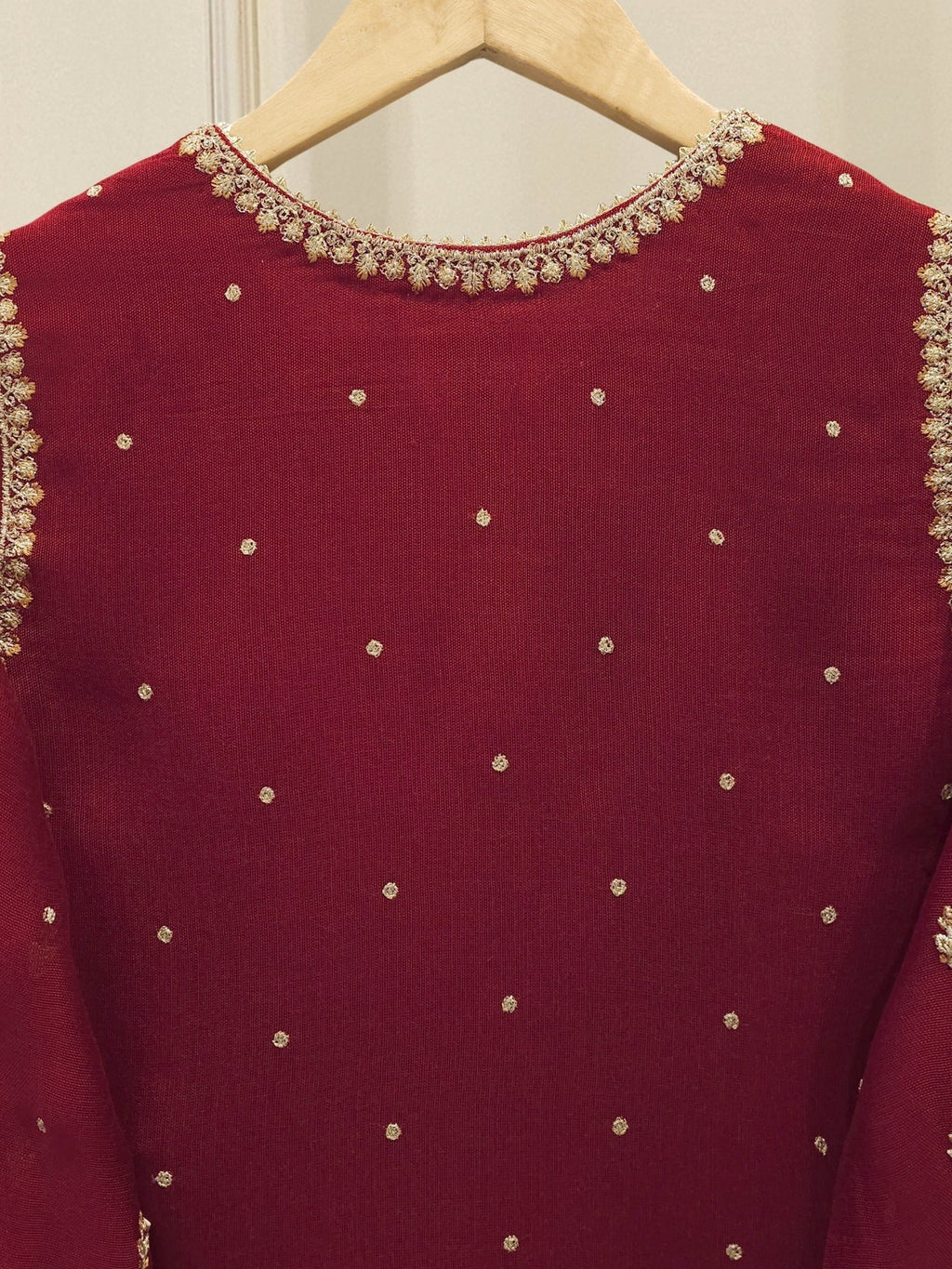 ✨ FOUR PIECE PURE ORGANZA EMBELLISHED SUIT – WITH DUPATTA & RAW SILK PANTS ✨