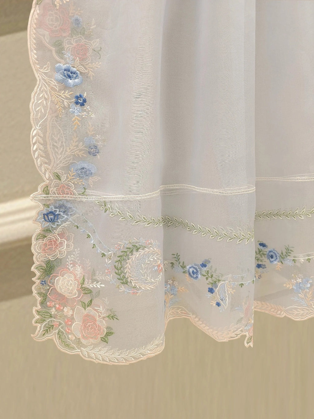 ✨ FOUR PIECE PURE ORGANZA EMBELLISHED SUIT – WITH DUPATTA & RAW SILK PANTS ✨